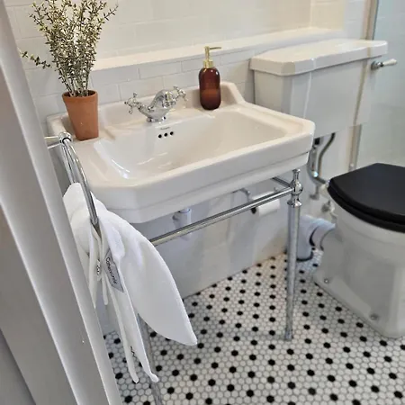 Three Bedroom Cosy Quiet Luxury In The Burren Wild Atlantic Way *