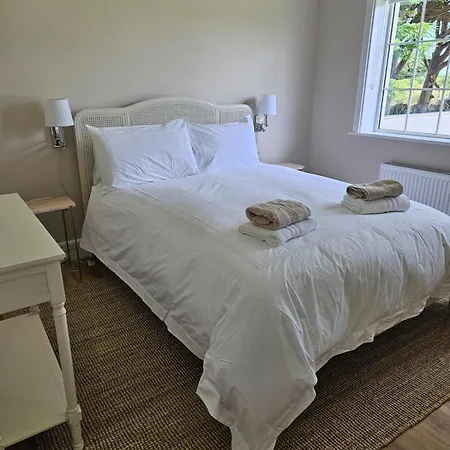 Three Bedroom Cosy Quiet Luxury In The Burren Wild Atlantic Way Holiday home