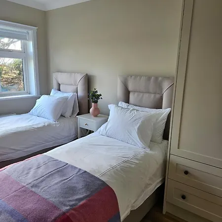 Three Bedroom Cosy Quiet Luxury In The Burren Wild Atlantic Way Holiday home