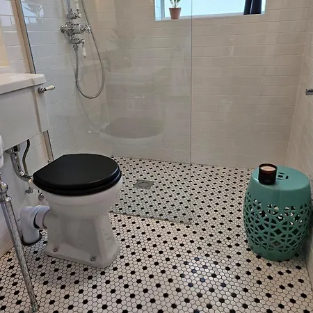 Casa de Férias Three Bedroom Cosy Quiet Luxury In The Burren Wild Atlantic Way Galway