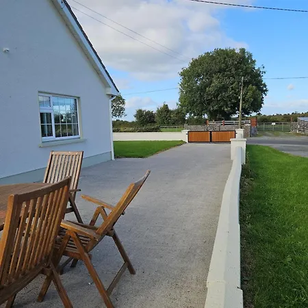 Three Bedroom Cosy Quiet Luxury In The Burren Wild Atlantic Way *
